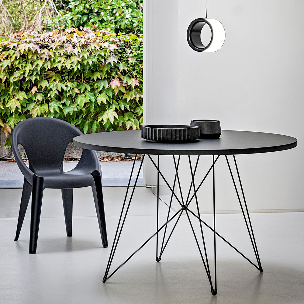 Magis_XZ3_ambient_multi_TV184_TV186_black_01